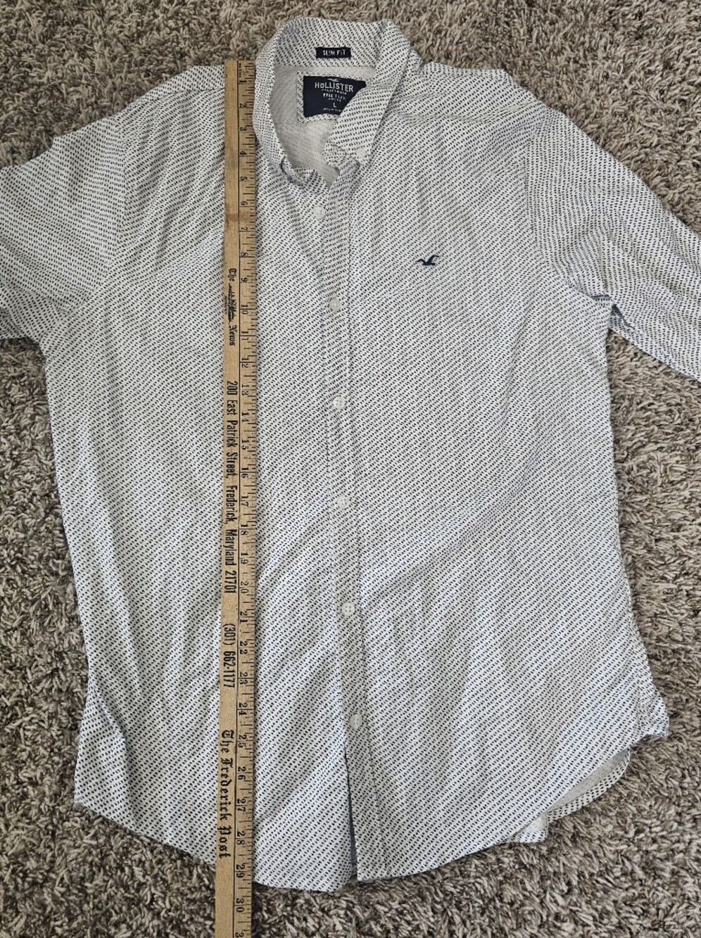 Hollister Men's Navy and White Diagonal Striped Button-Up Shirt - Picture 6 of 7